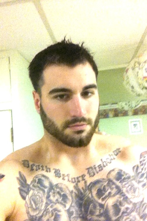 realmenstink:  FINE TATTED X-MILITARY DUDE !!! 