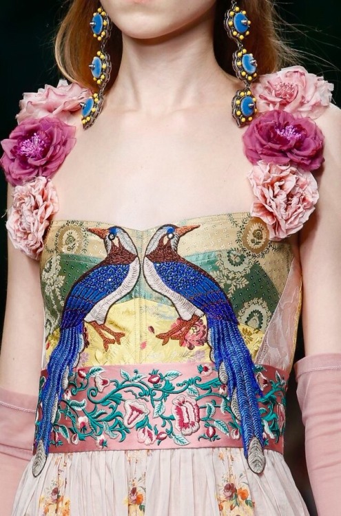 lotrfashion:Dress for Nessa - Gucci