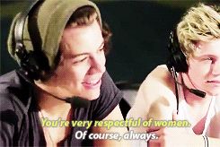 sojinyura-deactivated20150902:  I really like Harry Styles: the way he treats women.A