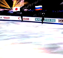 azagitova: alina and yuzuru’s side by side triple flip from worlds gala practice (ﾉ◕ヮ◕)ﾉ*