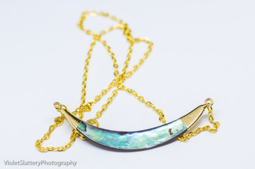 fyeahindigenousfashion: abalone crescent necklace, Alaskan Violet (Tlingit)