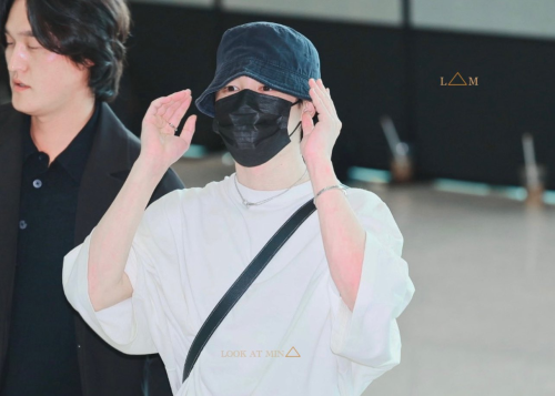 JM Leaving For NY 25 April 2023