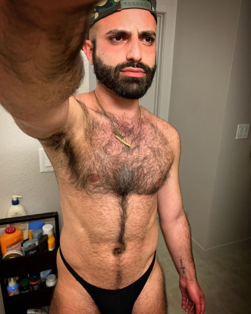 Corona Body Hair Chronicles: Black Thong#dogs #dogslife #dogs_of_instagram #dogsandpals #dogscorner 