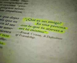 loba-literaria:  Lástima que los que tengo a mi alrededor no se ve esta situación