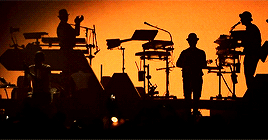 lafritebelge:   racine carrée live songs ➛ ave cesaria   Ave Cesaria, chapeau