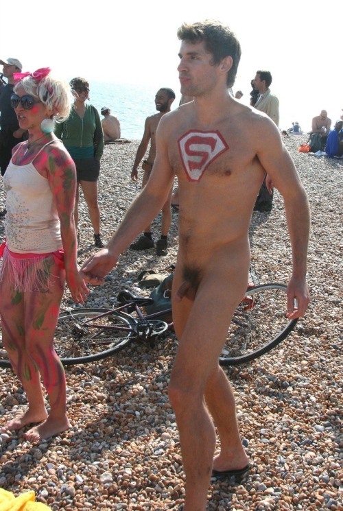 londonnakedbikeride:  3 of 3. Repost from my archives.