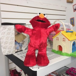 brbjellyfishing:  I see fear in Elmo’s