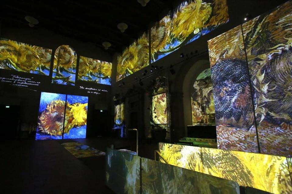 illuminaudo:  asylum-art:&lsquo;Van Gogh Alive&rsquo; Multimedia Exhibition