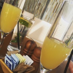 &hellip;&hellip;.Mimosa #GoodMorning #EnjoyYourSaturday (at Overlook grill @ The Cosmopolitan hotel)