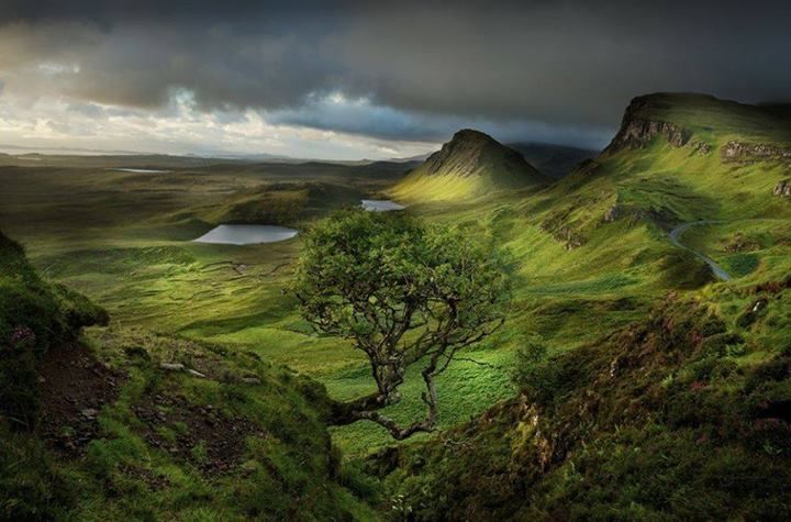 bluepueblo:  Trotternish Ridge, Isle of Skye, Scotland photo via madeline 
