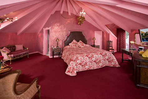 Dream hotel room at the Madonna Inn. Look at those glittery walls!