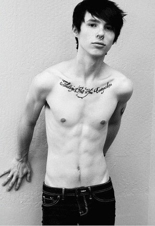 emoladlust:  Dylan Scoville