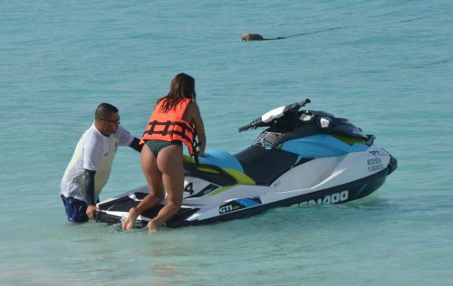 dreadinny:   DEVIN BRUGMAN in Bikini at a Beach in Cancun 12/14/2016