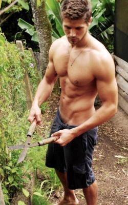 daandijkme:  My type of gardener  