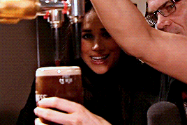 sussexblr: Meghan Markle pouring a pint at the Guinness Academy in Dublin, Ireland (2013)