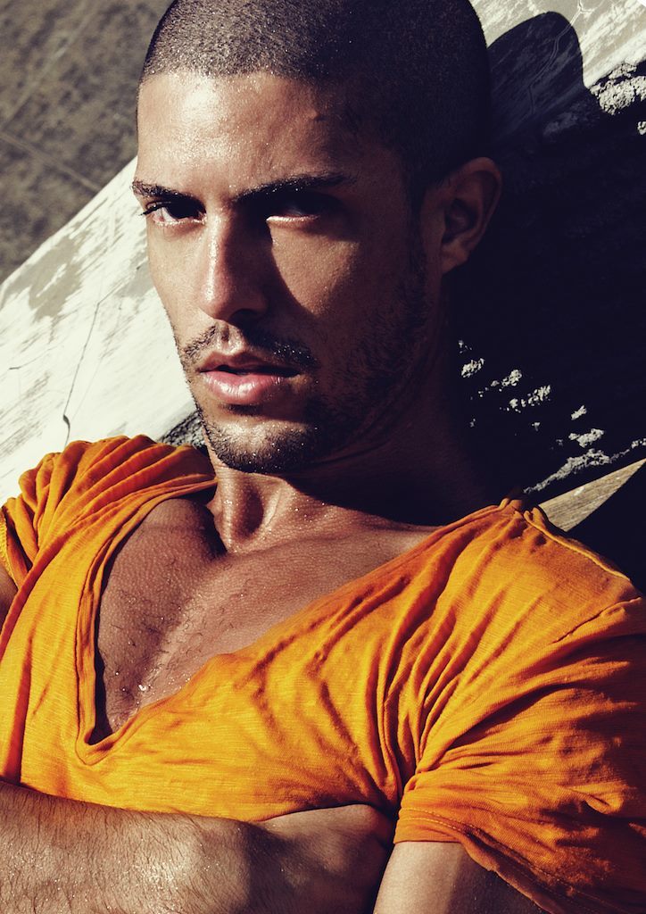 takeyourpantsoffblr:  dallasguy75204:  sharashkina:  gui costa by wong sim  1,000’s