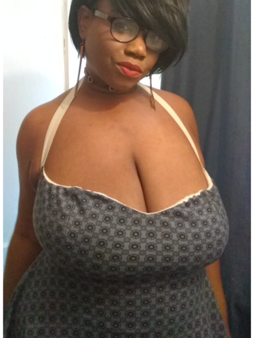 wynsongbyrd:  The early bird catches the worm😍
