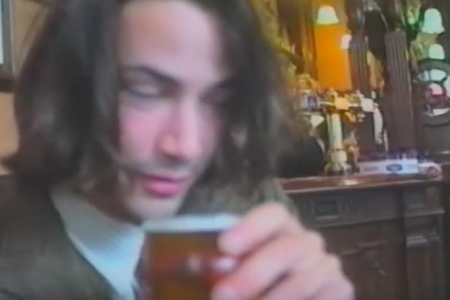 brianeno: i would and probably will kill all of you for these pics of keanu in a pub