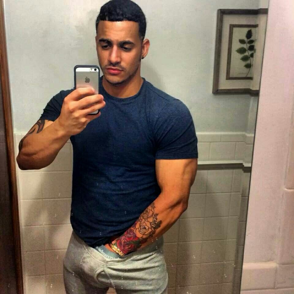 talldaddy:  www.talldaddy.tumblr.com/archive