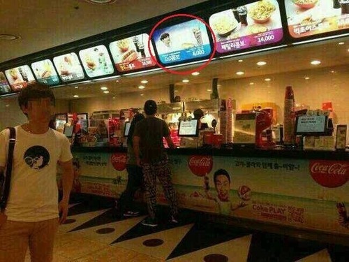maquisamara:  Remember about the nachos that certainly became famous when Kyungsoo bought there? They have now a legit “D.O Combo” in their menu lol  