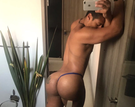 visionsofwetdreams:  kt1700: AZZIE     Wet dream 