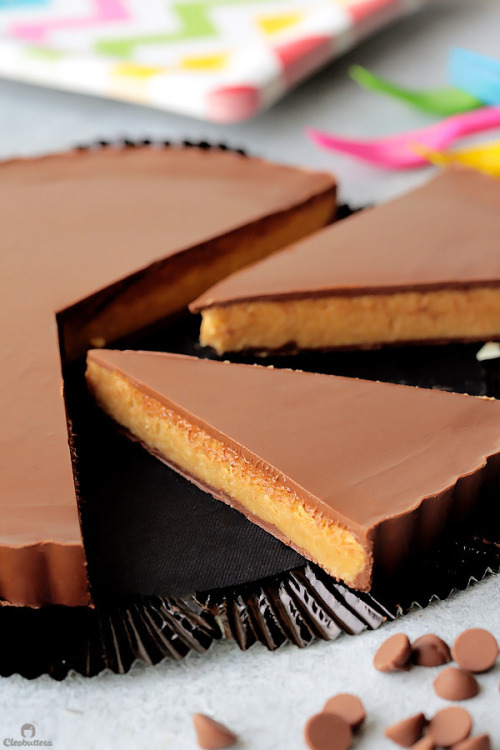 sweetoothgirl:  Giant Peanut Butter Cup