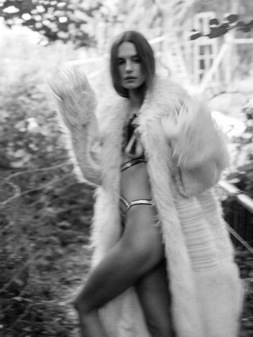 “But A Canvas” photographed by Sam Hendel for RUSSH October/November 2015.