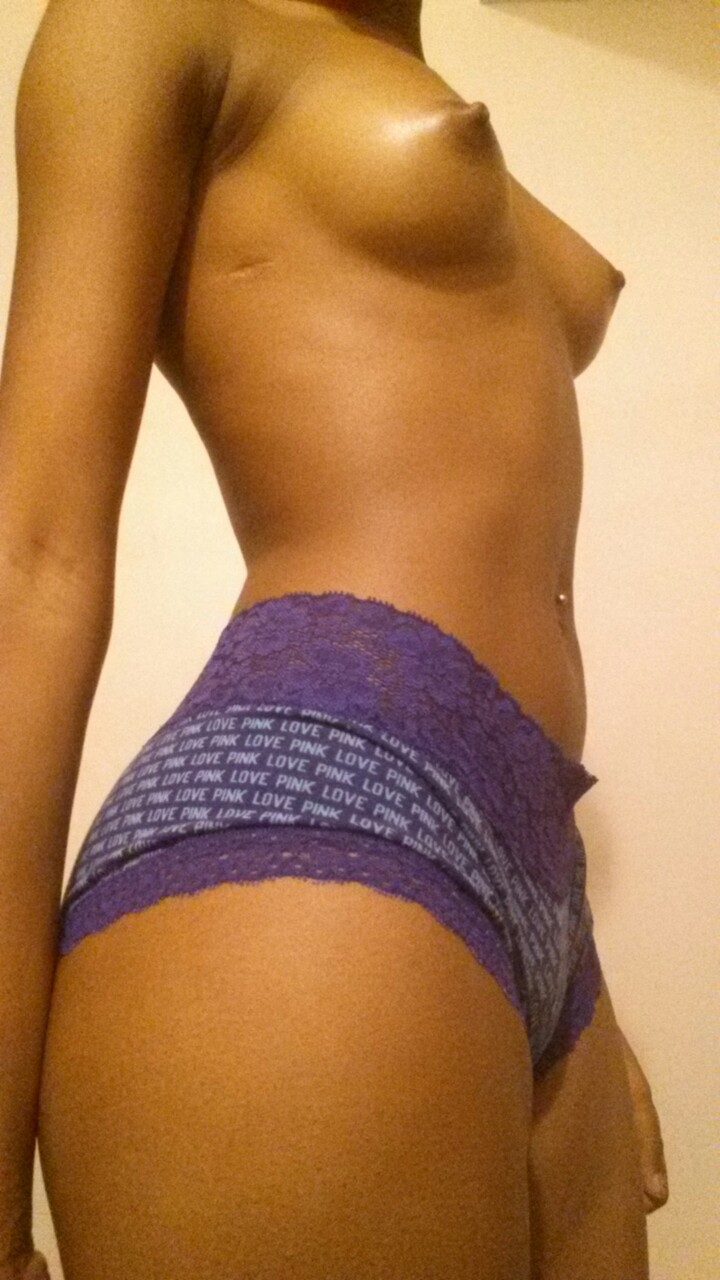 blackdreamsebony:  More hot live girls: http://bit.ly/1gjef7y