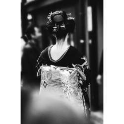 geisha-kai:  Debut of maiko Mametama in Gion