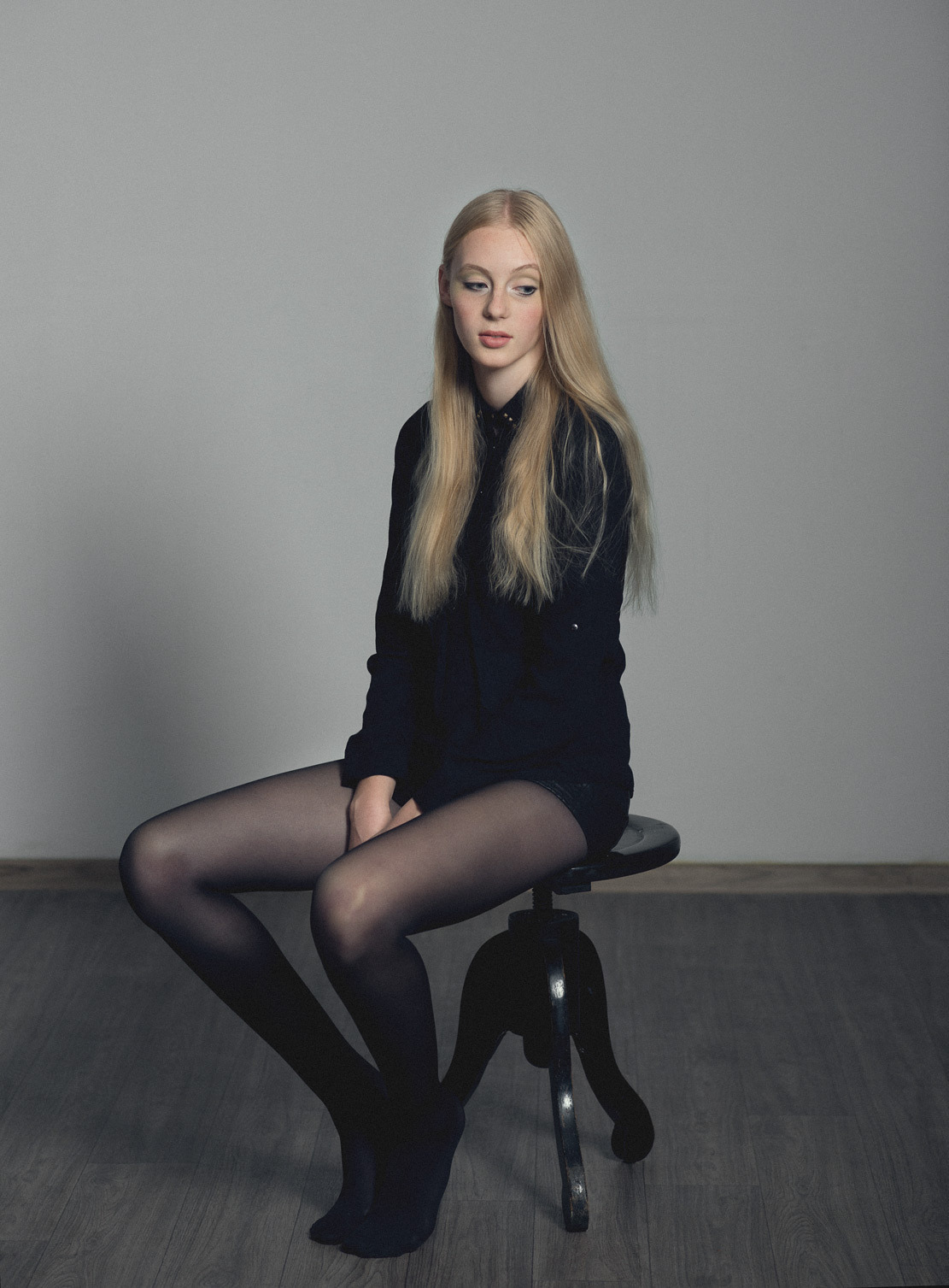 tightsgalore:Tights and Pantyhose Fashion InspirationHelp Support the page donate