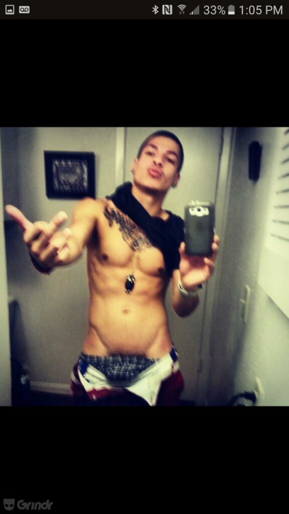 tugranbergotatubebelovly:  buubertt22:San Antonio, TX guy. Hung.  Richard has always had a thick Cock 😘😘😘😘
