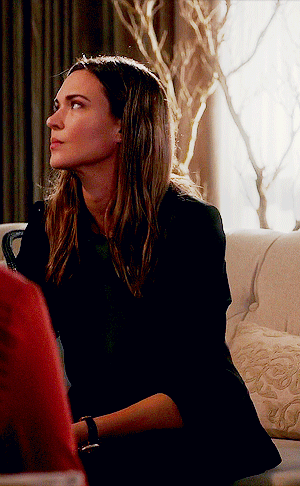 danvarias:  # a lesbian to watch out for 