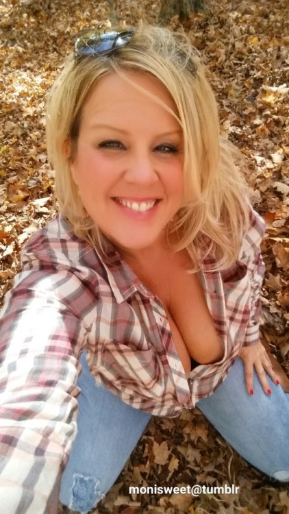 Porn sexymonisweet:  Sexy Country Girl 💋 photos