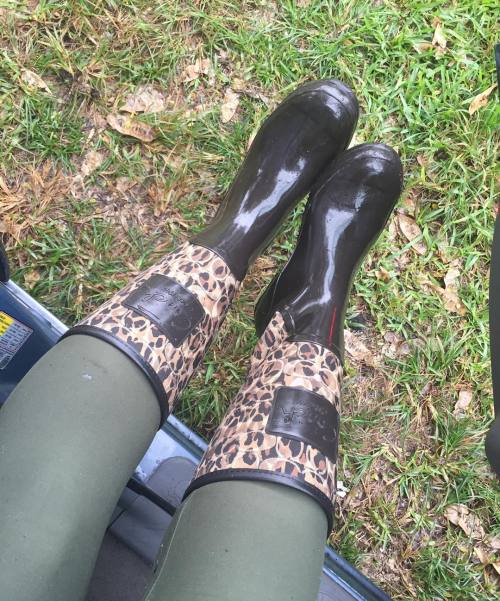 Ugly boots day in Miami! Raining like crazy! adult photos