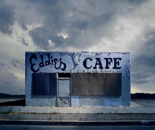 Eddie&rsquo;s Cafe, Santa Paula, California. Happy hump day ! Let me know what you all think of 