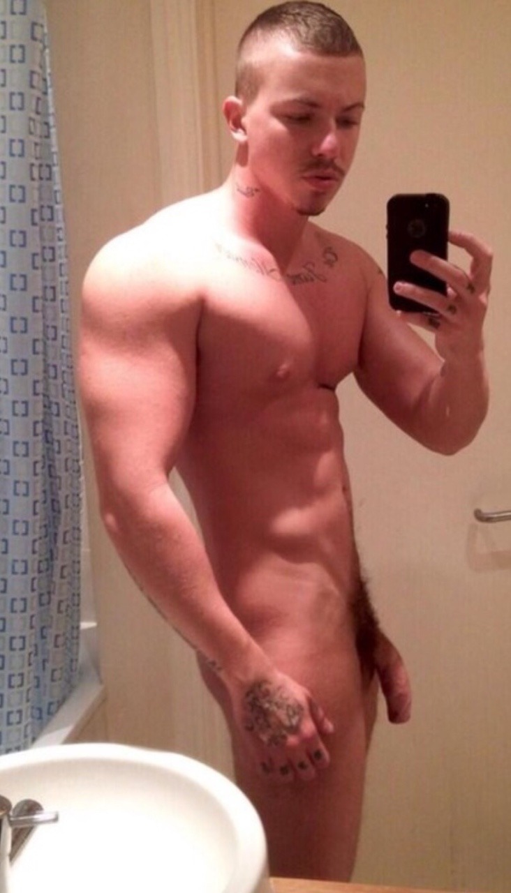 xlbigmanstuff:  more big man stuff at http://xlbigmanstuff.tumblr.com/ over 30,000