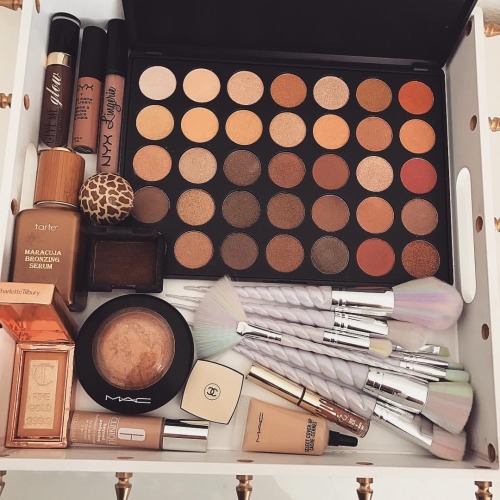 badxgoldie: B A D X G O L D I E