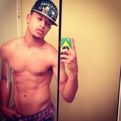 getitboi:  Why is he so fine ♥