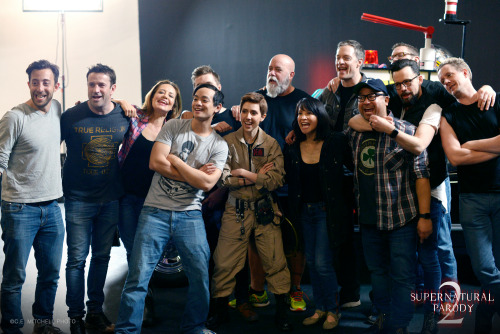 thehillywoodshow:So much love to the cast of Supernatural who came together to make Supernatural Par