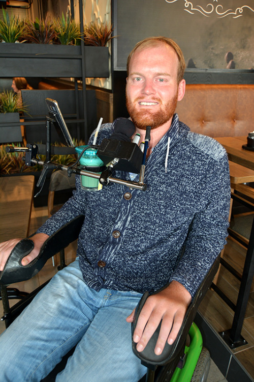 quadsampscockandfeet:Ginger quadriplegic