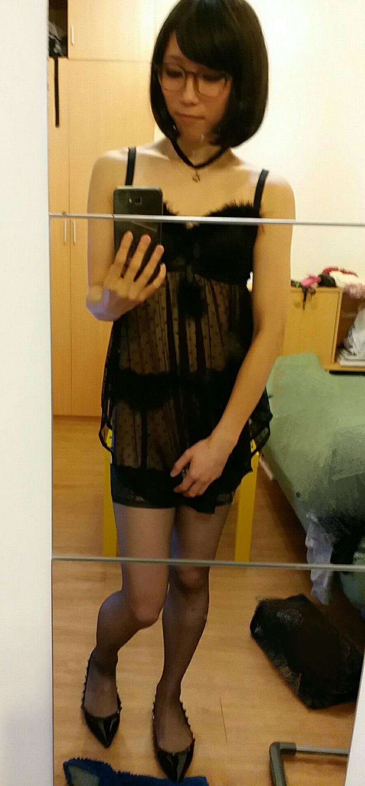 yoooout:  lonely hotel room @ taipei
