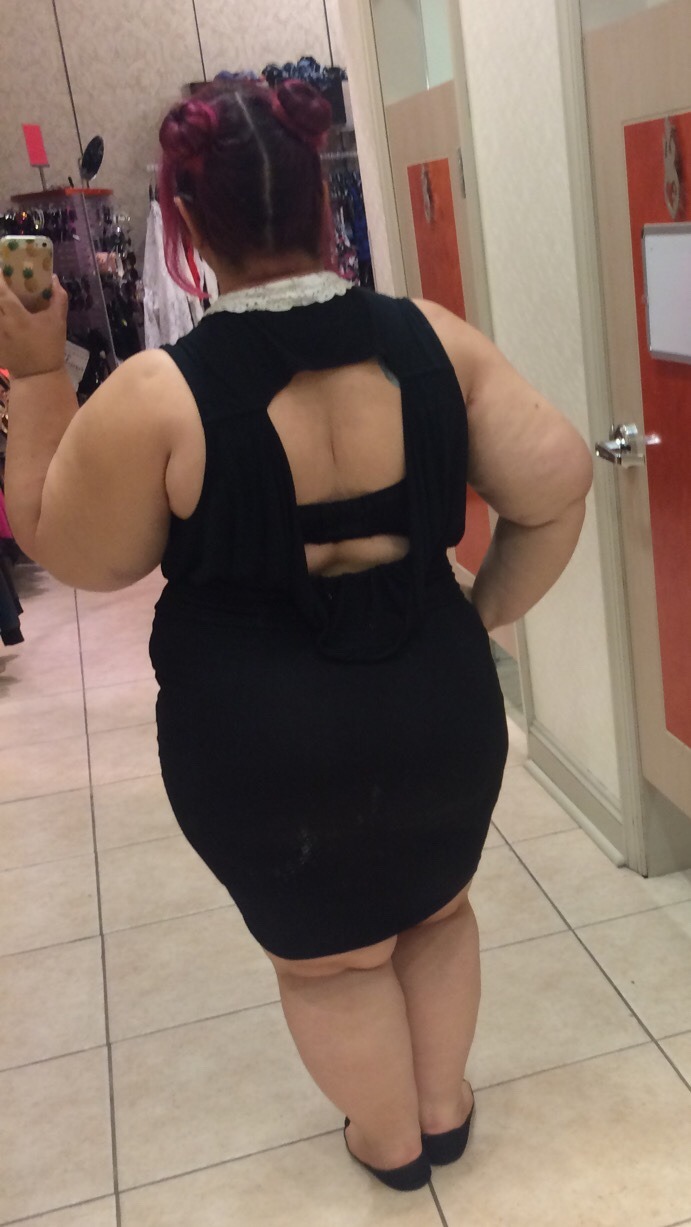 irradiatedlady:  I wear this like… all the time at work. It’s p much my uniform.
