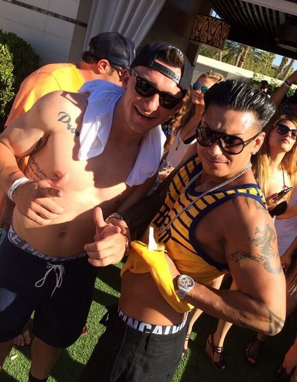 Sports In Music Johnny Manziel And Dj Pauly D In Vegas johnny manziel and dj pauly d in vegas