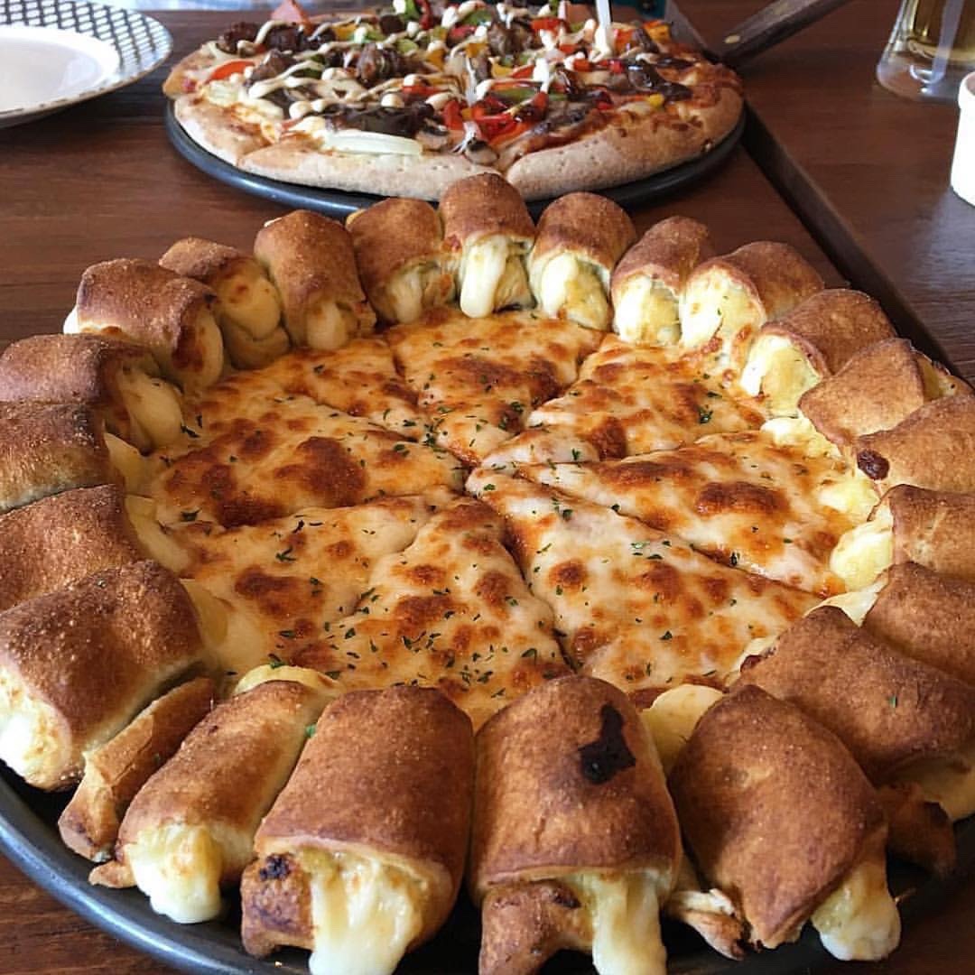everybody loves to eat