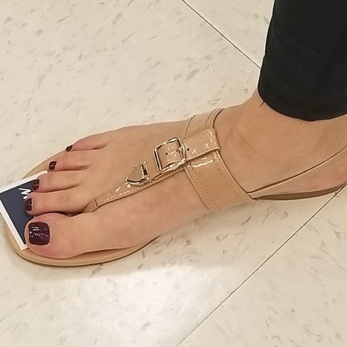 mandysfeet: 1 or 2?