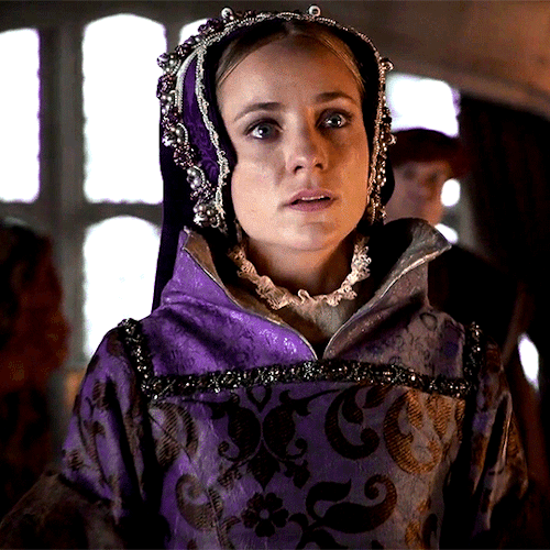 ANGELA CREMONTE as MARY ICARLOS REY EMPERADOR (2015-2016)
