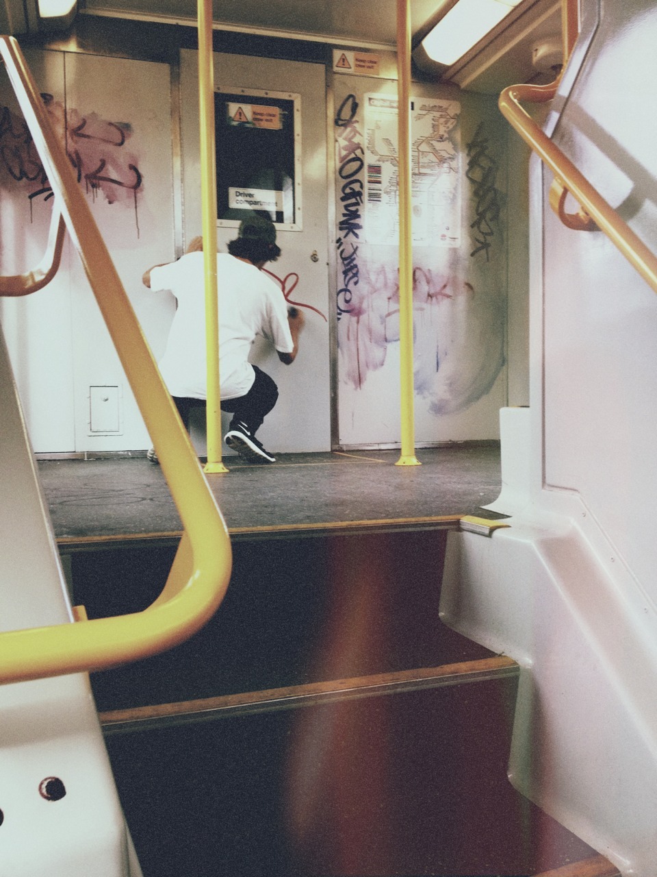 imm0rt-al:  fxckfuture:   skate, urban &amp; fashion blog  urban/skate 
