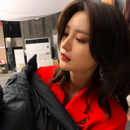 girlgroupnetwork:Bad Jeonghwa for you.