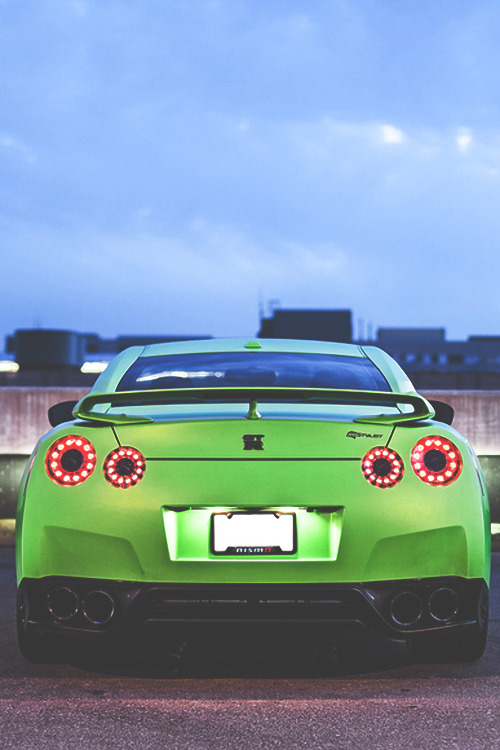 supercars-photography:  Green GT-R