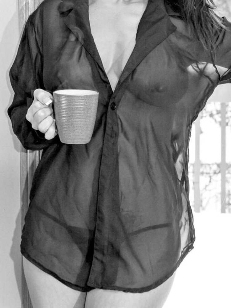 unleashingthelady:  The Lady enjoys her Sunday morning coffee✨ 